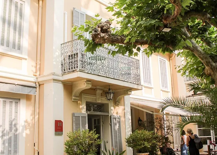 Hôtel Bon Abri - Maison Sanaryenne